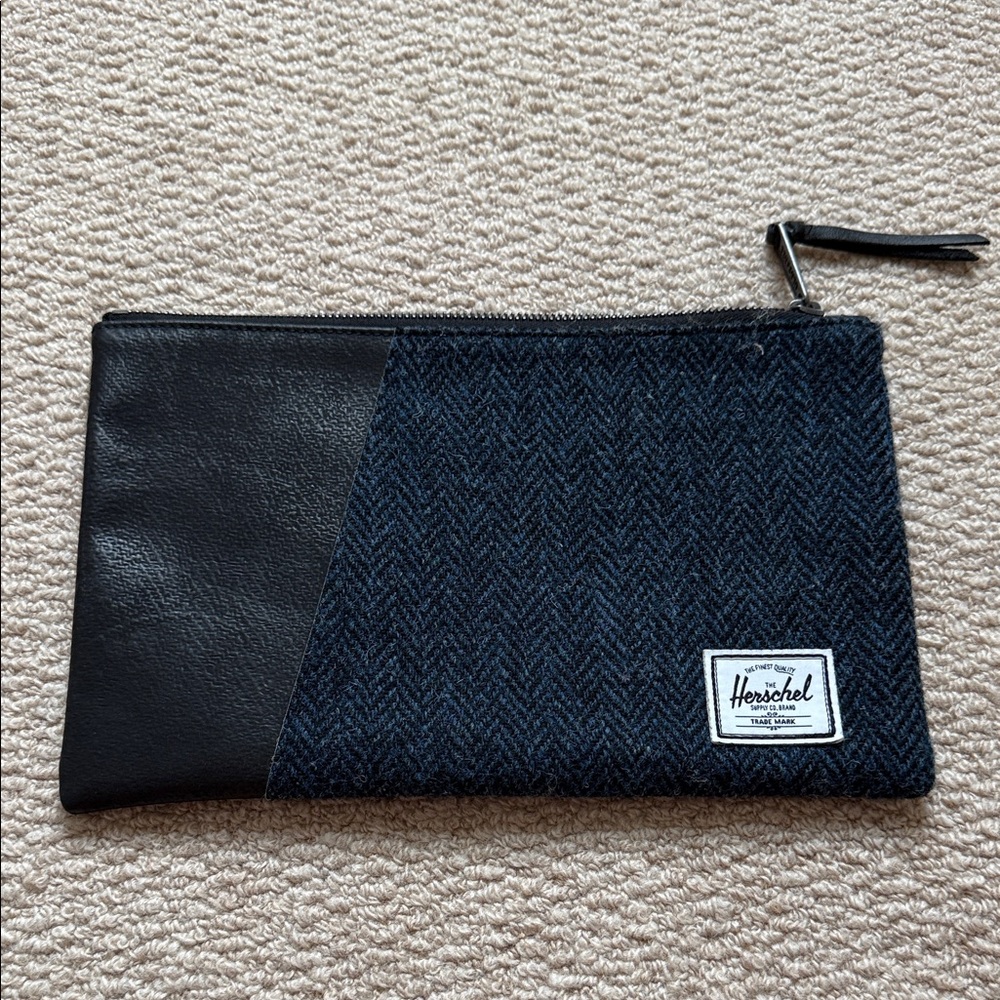 Herschel Supply Company Black and Dark Blue Toiletry Bag